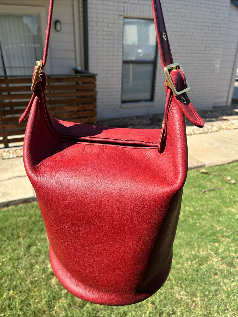 Vintage Coach Duffel Shoulder Bag 9085 XL Red Leather - Picture 6 of 16